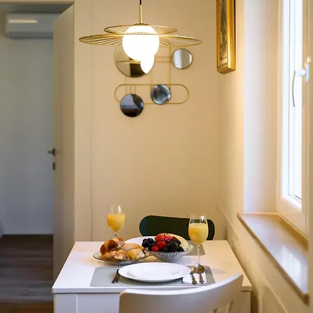 150m To - Free Parking - Garden View