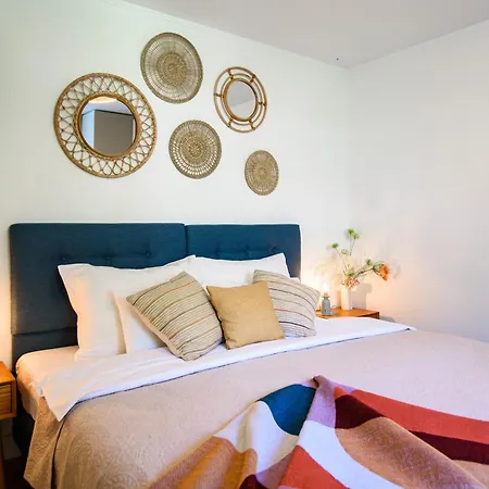 Daire 150m To - Free Parking - Garden View Slano