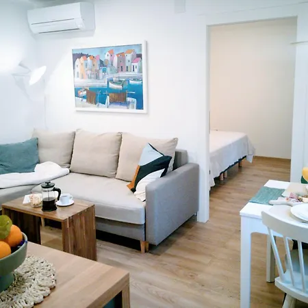 150m To - Free Parking - Garden View