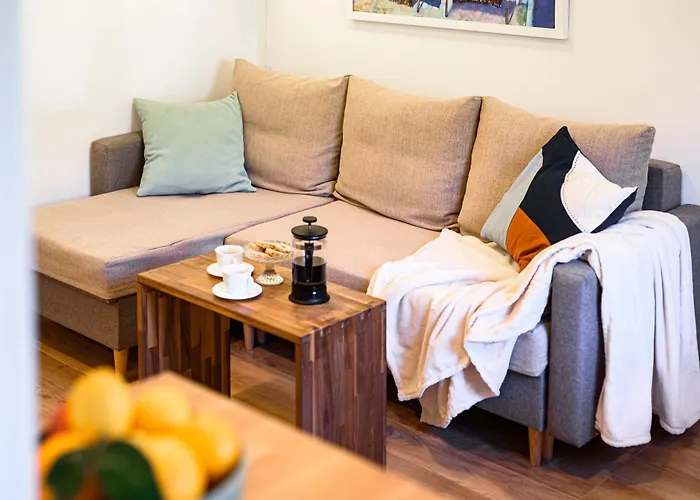 Διαμέρισμα 150m To - Free Parking - Garden View *