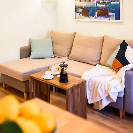 150m To - Free Parking - Garden View *