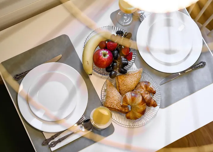 150m To - Free Parking - Garden View